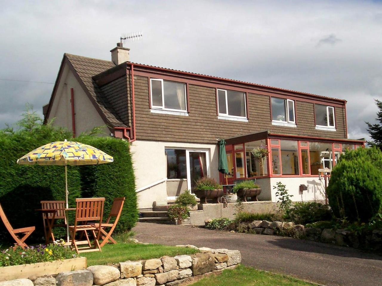 Rosegrove Holiday Apartment Grantown-on-Spey Buitenkant foto